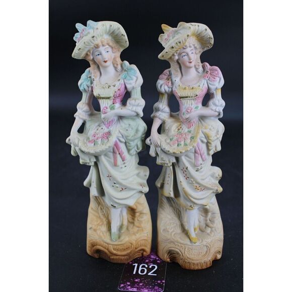 L & M INC. 8 1/2 '' TALL SET OF TWO BISQUE FIGURINES WOMAN - Picture 1 of 12